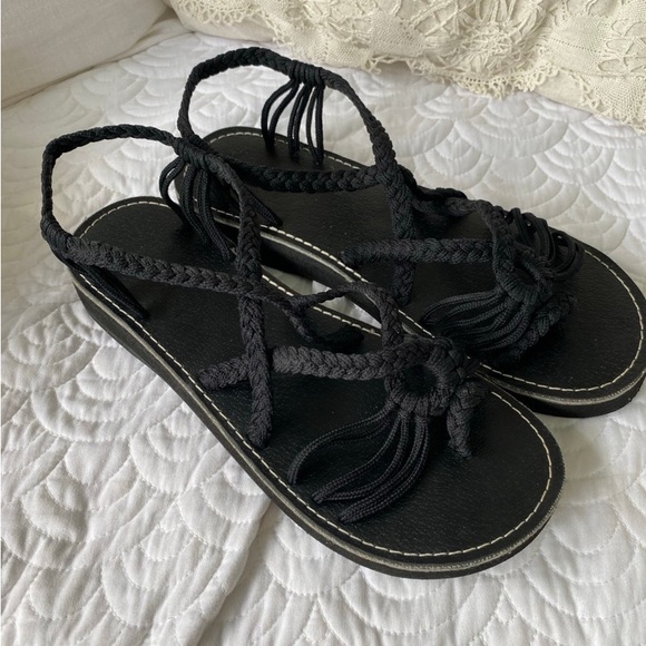 Woven Rope Sandals - Picture 4 of 11